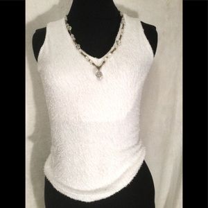 💥RETRO💥SHAGGY FURRY WHITE TOP